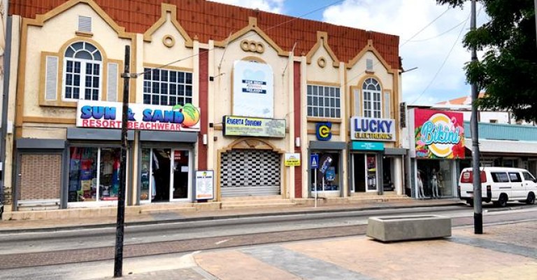 Building with apartments in Oranjestad