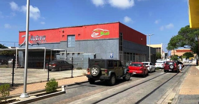 Commercial building in Oranjestad