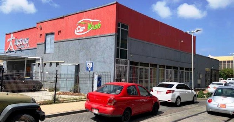 Commercial building in Oranjestad