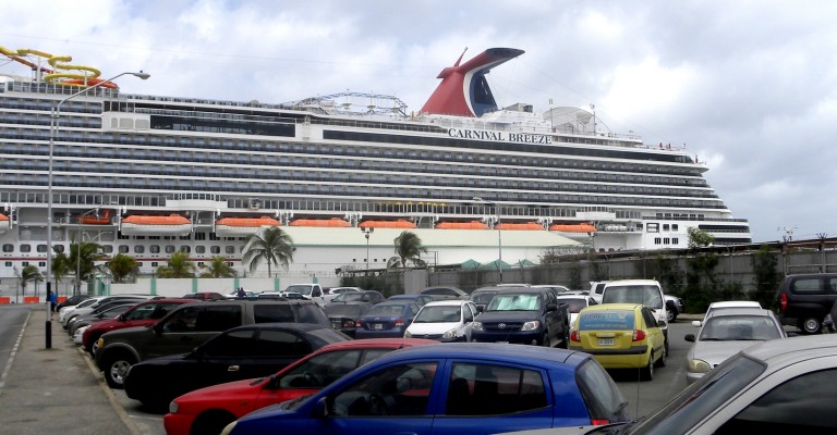 Bayside Mall in Oranjestad