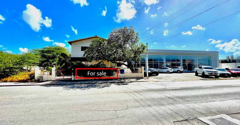 Home in Oranjestad