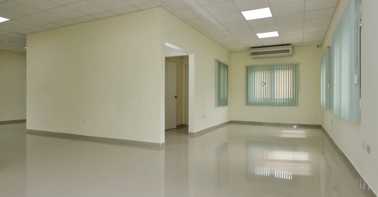 Commercial Building Cumana