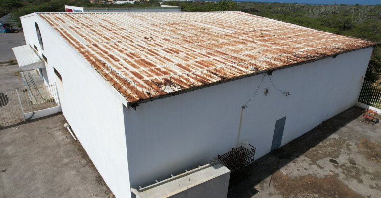 Warehouse in Oranjestad. On hold.