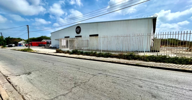 Warehouse in Oranjestad