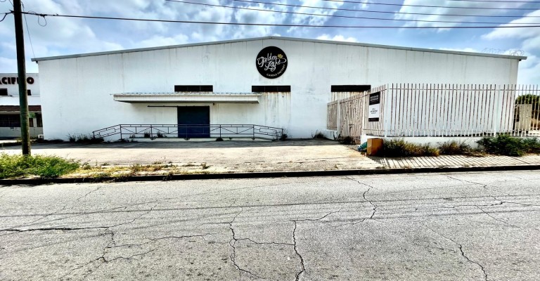 Warehouse in Oranjestad