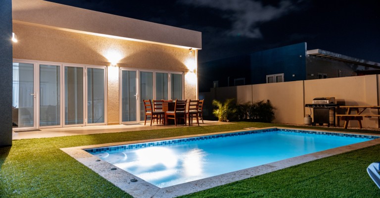 Luxury 4 bedroom home in Sero Blanco