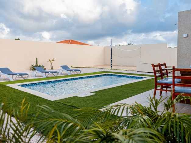 Luxury 4 bedroom home in Sero Blanco