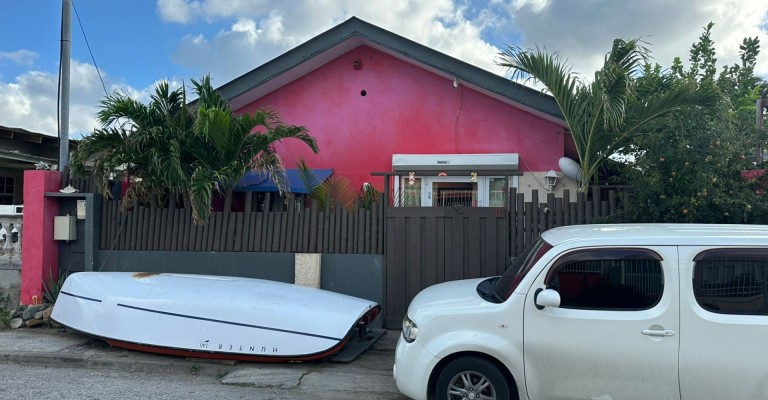 Charming Downtown Oranjestad Home for Sale