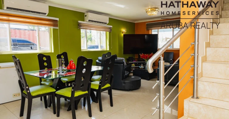 Spacious Two Story Home in Nuñe