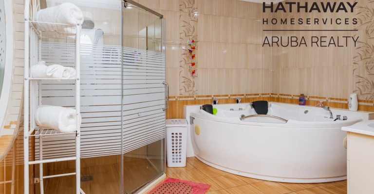 Spacious Two Story Home in Nuñe