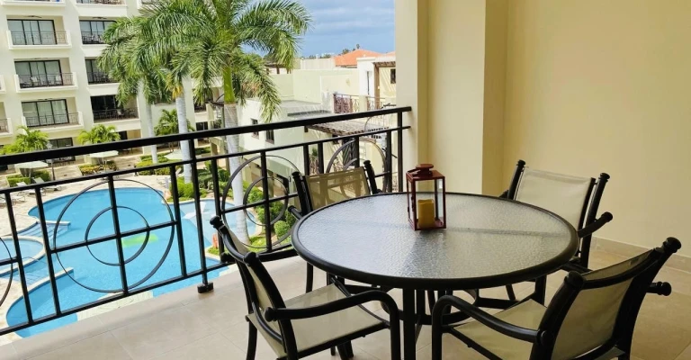 Palmaruba 2-bedroom condo