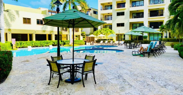 Palmaruba 2-bedroom condo