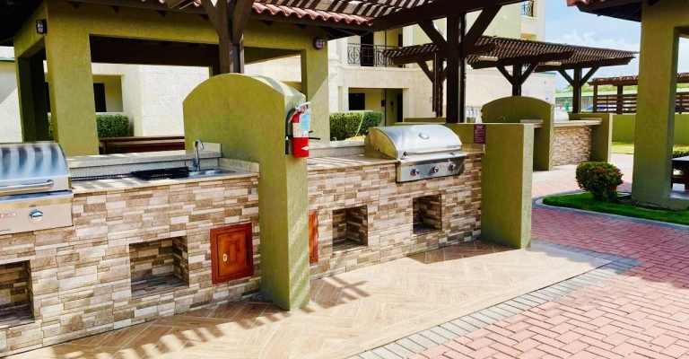 Palmaruba 2-bedroom condo