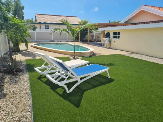 Spacious home with pool for rent