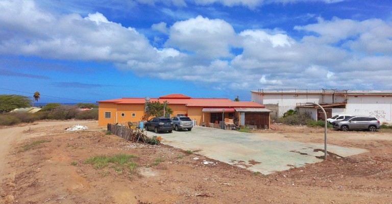 Restaurant building for sale