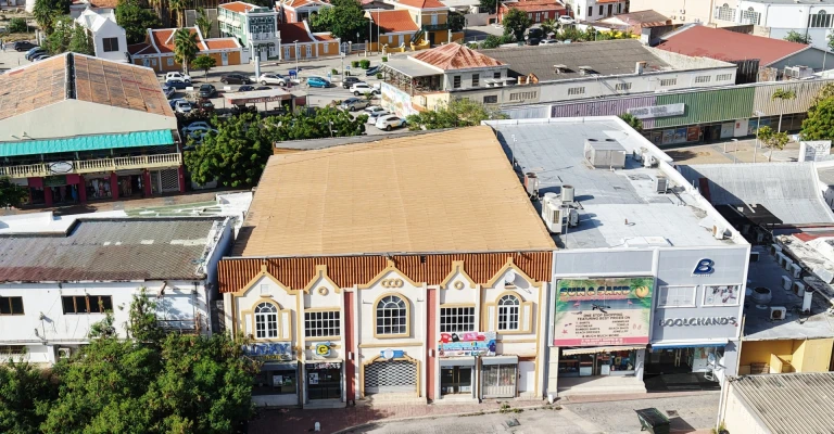 Commercial building in Oranjestad
