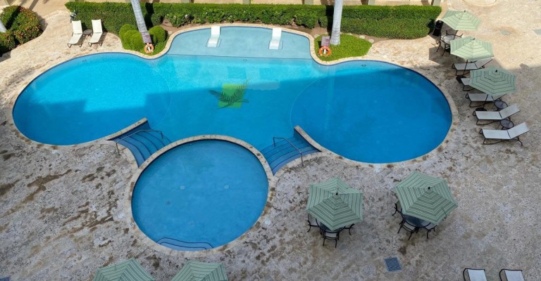 Palmaruba Condo Veronica