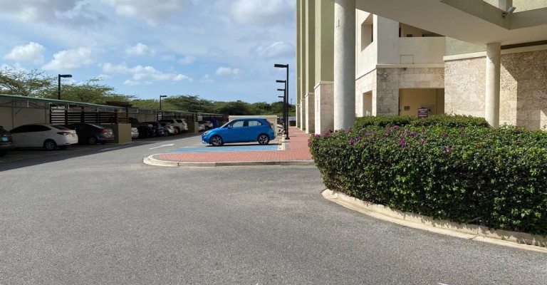 Palmaruba Condo Veronica