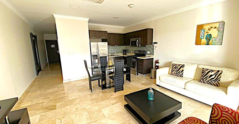 Palmaruba Condo Veronica