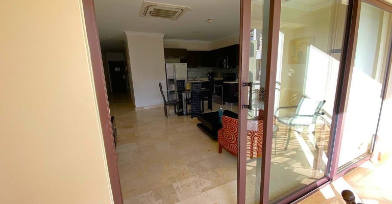 Palmaruba Condo Veronica