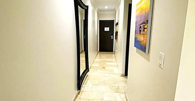 Palmaruba Condo Veronica