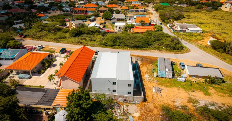 Apartment complex in Tanki Leendert