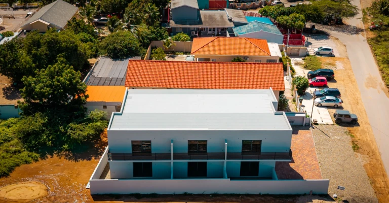 Apartment complex in Tanki Leendert