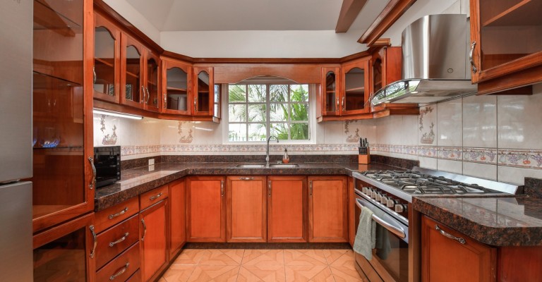 Strea 4, Tarabana Residence