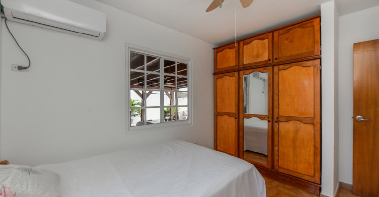 Strea 4, Tarabana Residence