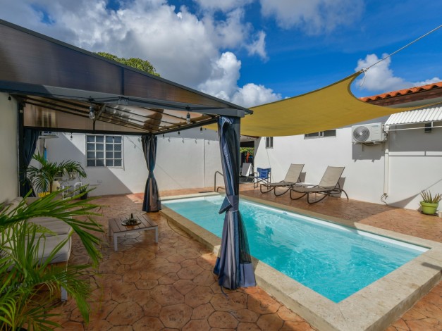 Charming Property with 2 Apartments in Tarabana Residence