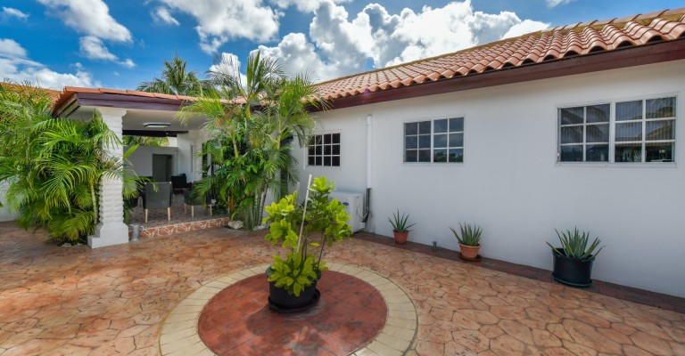 Strea 4, Tarabana Residence