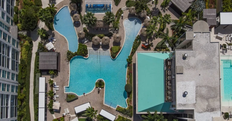 Acqua Condo 221