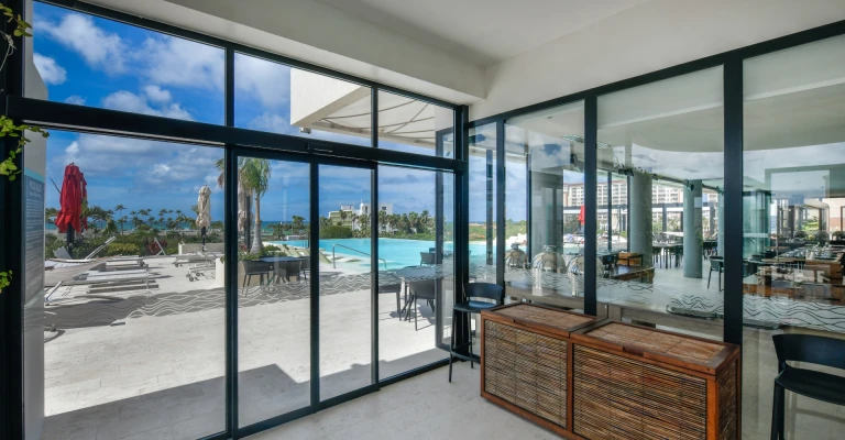 Acqua Condo 221