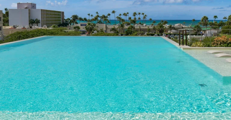 Acqua Condo 221
