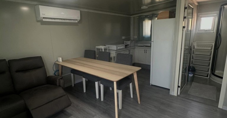 fully furnished 2 bedroom Tiny Home in Oranjestad