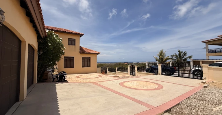 San Nicolas Villa