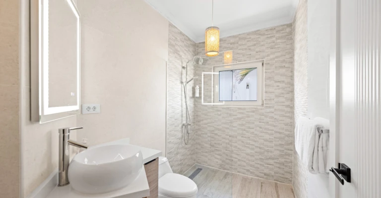 Modern 3 Bedroom Home in Opal