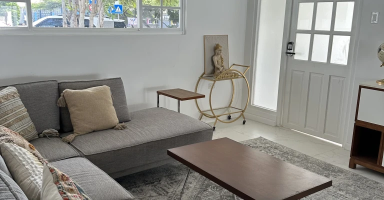 3 bedroom home and apartment