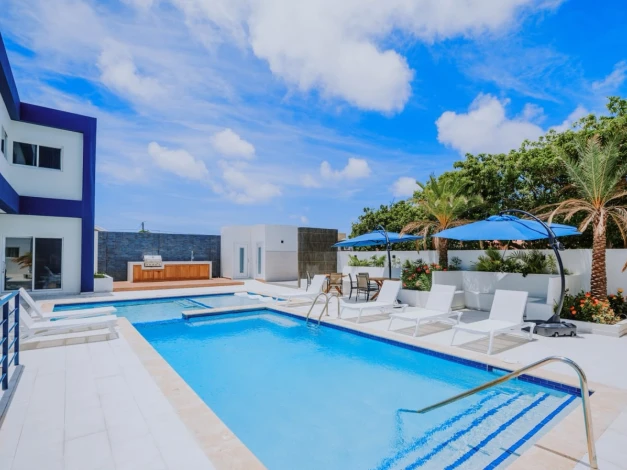 Brand-New Boutique Luxury Condo
