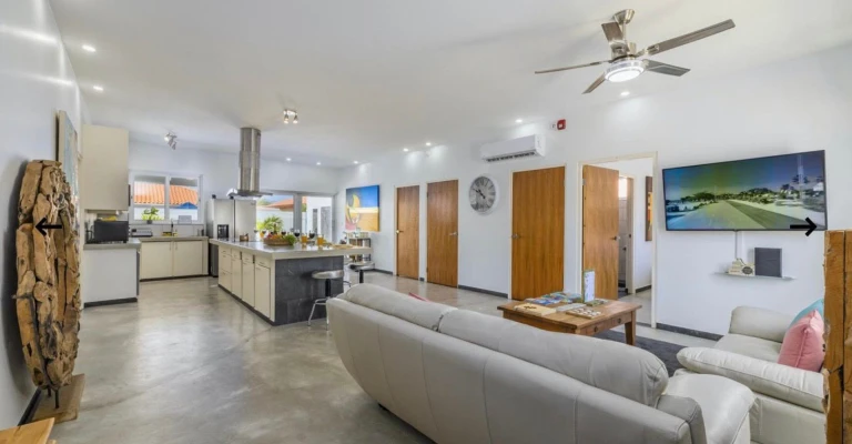4 Bedroom Pool House Turn Key in Tibushi