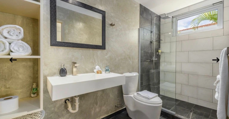 4 Bedroom Pool House Turn Key in Tibushi