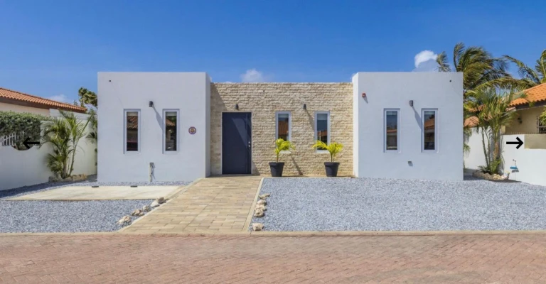4 Bedroom Pool House Turn Key in Tibushi