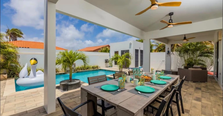 4 Bedroom Pool House Turn Key in Tibushi